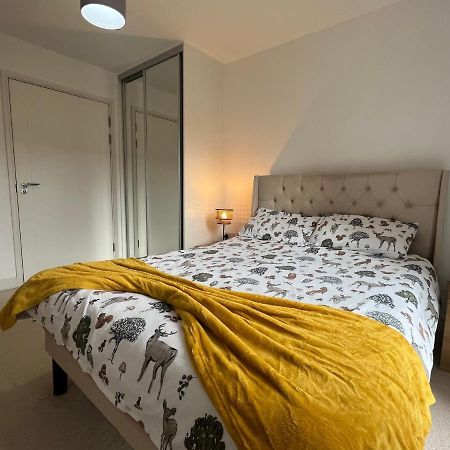Modern 2Br 2Ba Apt Wparking Sleeps 6 Comfortably Londres Exterior foto